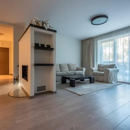 דירה Luxury Down Town Apartment, Terrace, Parking *